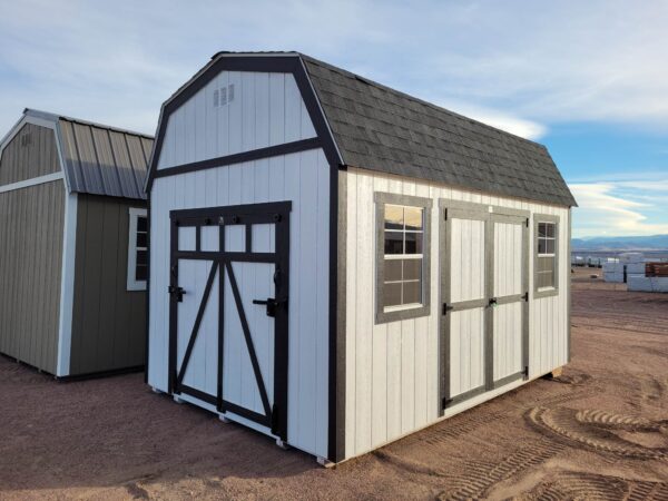 10x16 Barn Style w-Rampage door