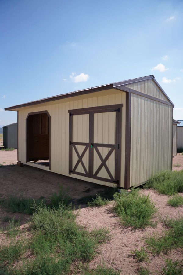 10x20 Loafing Shed w/ Tackroom