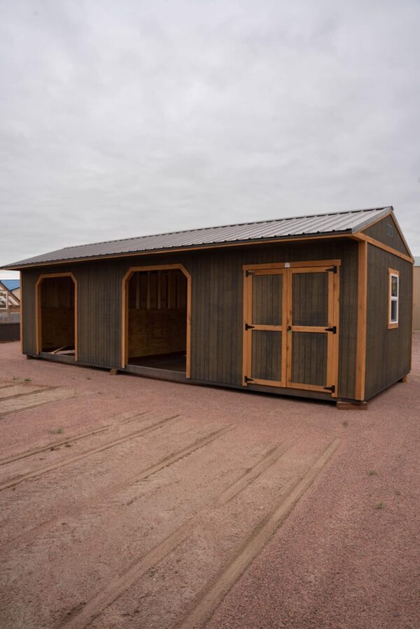 12x32 Loafing Shed w/ Tackroom