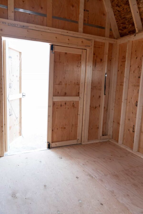 10x12 Barn Style - Image 4