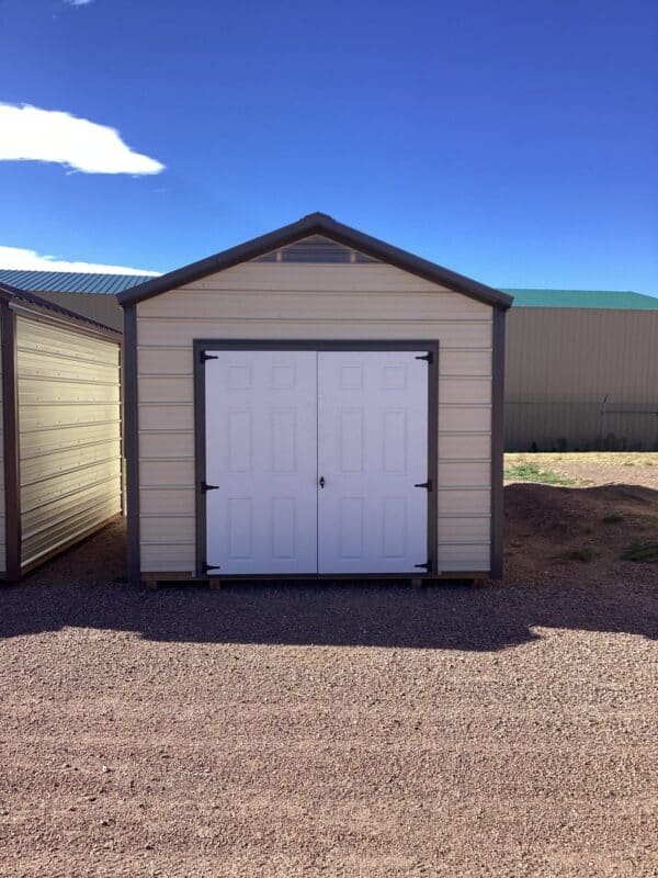 10x20 Economy Style