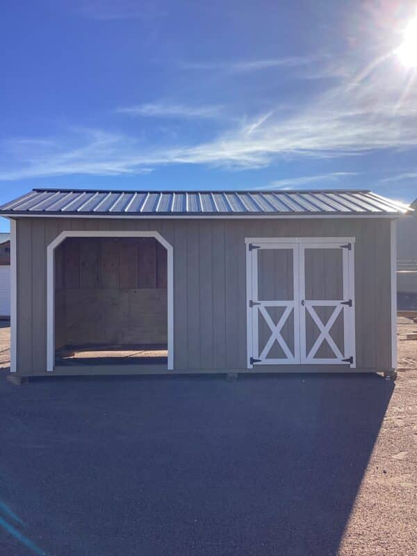 10x20 Loafing Shed w/ Tackroom