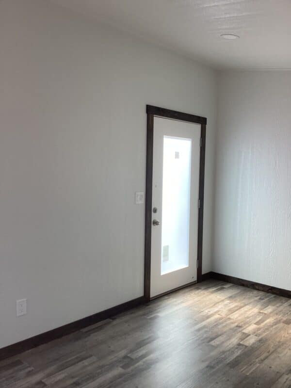 10x16 Urban Style - Image 6