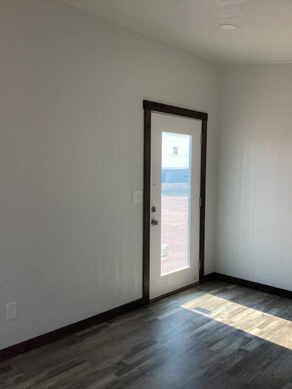 10x16 Urban Style - Image 5