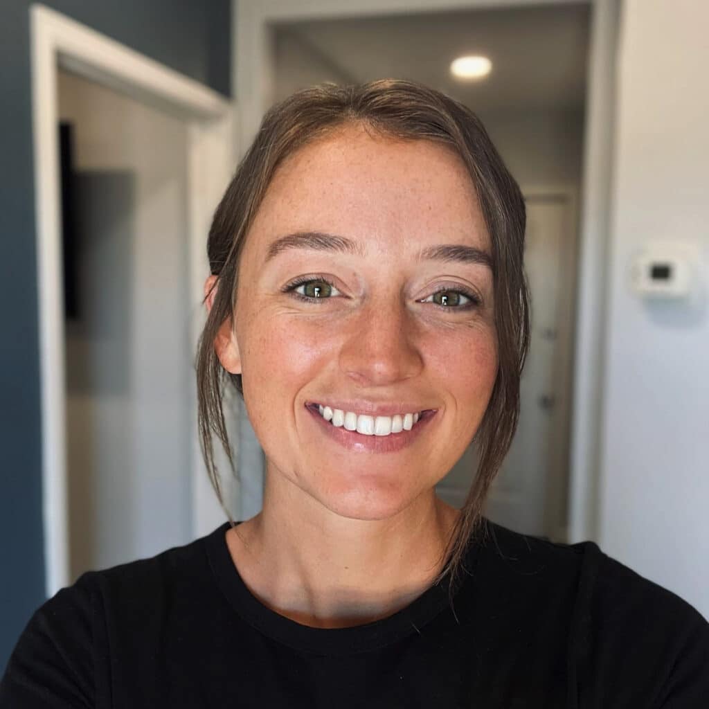 Larissa Hoover – Admin Assistant